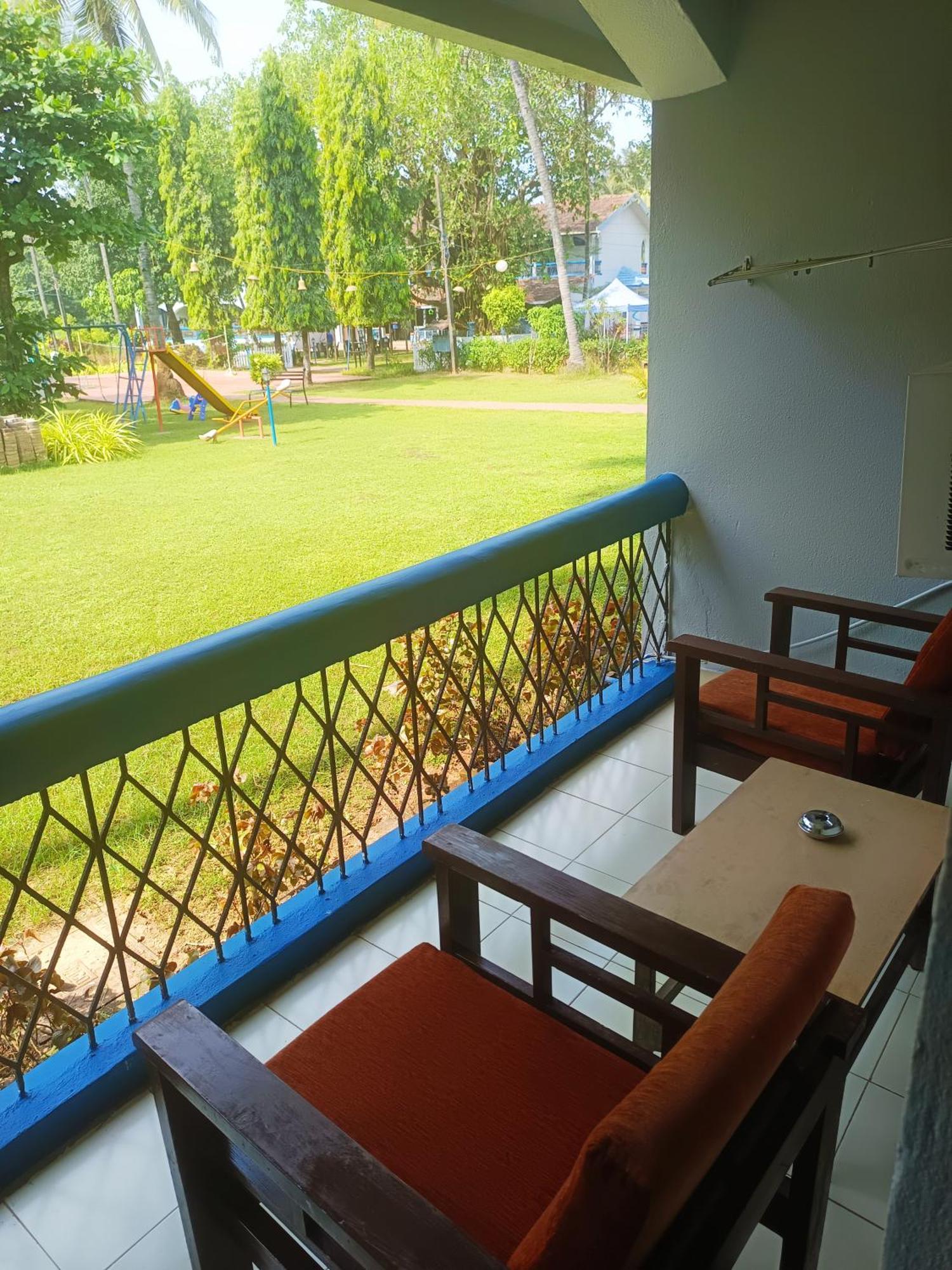 Carina Resort 3*